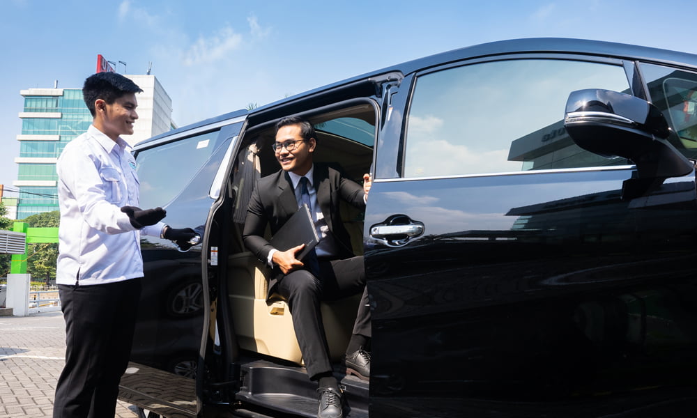 Jasa sewa Rental Mobil & Driver